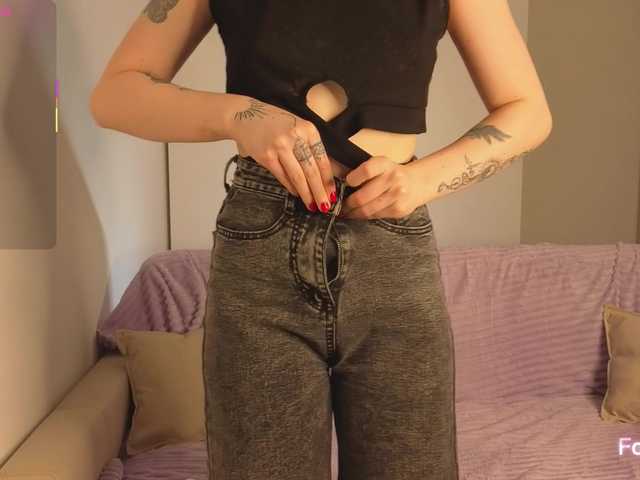 Sateitelu's BongaCams show and profile