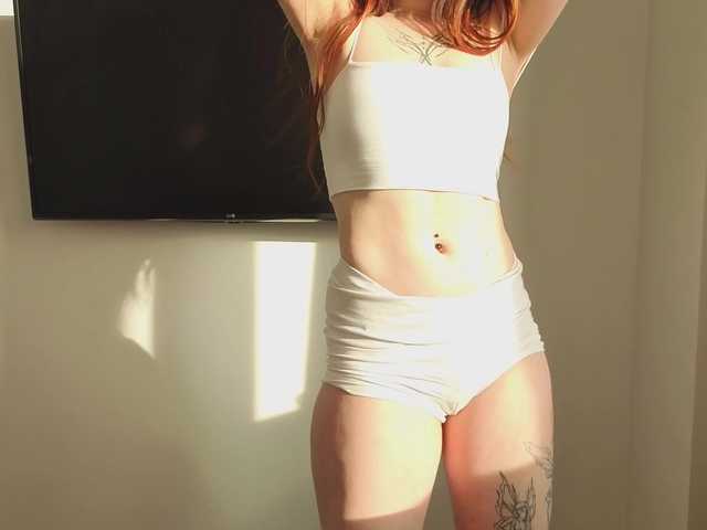 Sateitelu's BongaCams show and profile