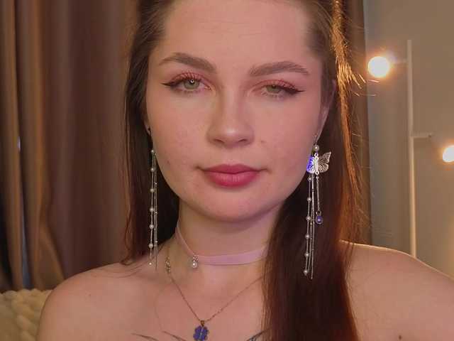 Sateitelu's BongaCams show and profile