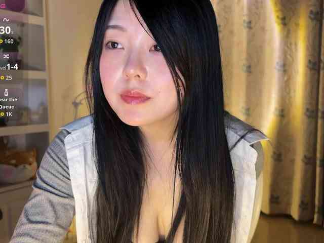 nanaliu Live Webcam on BongaCams