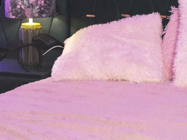 SophiaVelvet's BongaCams show and profile