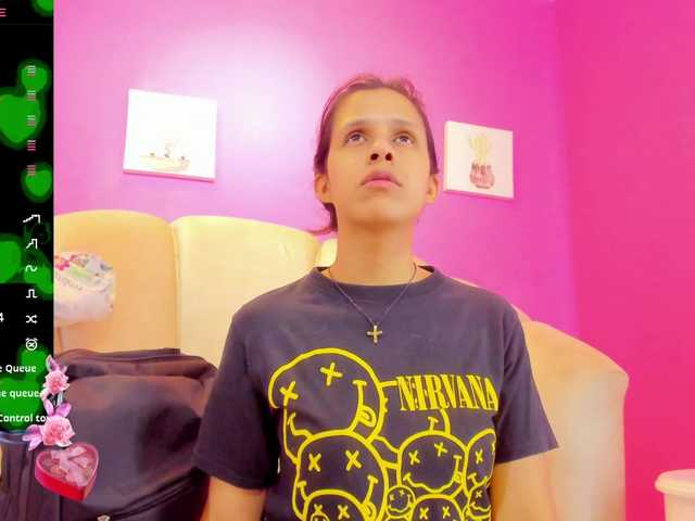 mitzukywinteer live room