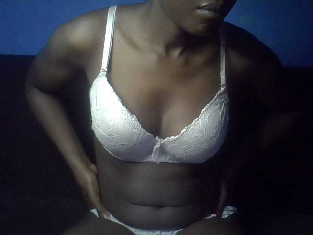 Hot-sexy-bitch webcam