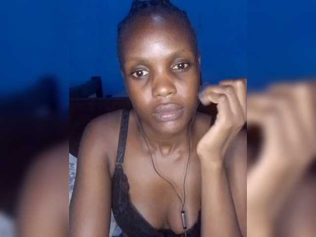 Hot-sexy-bitch webcam