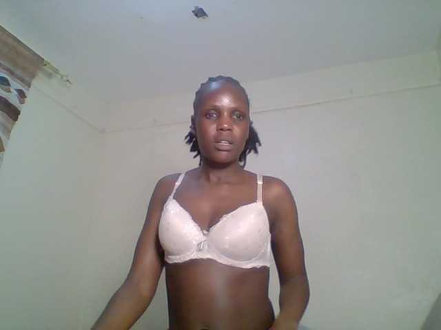 Hot-sexy-bitch webcam