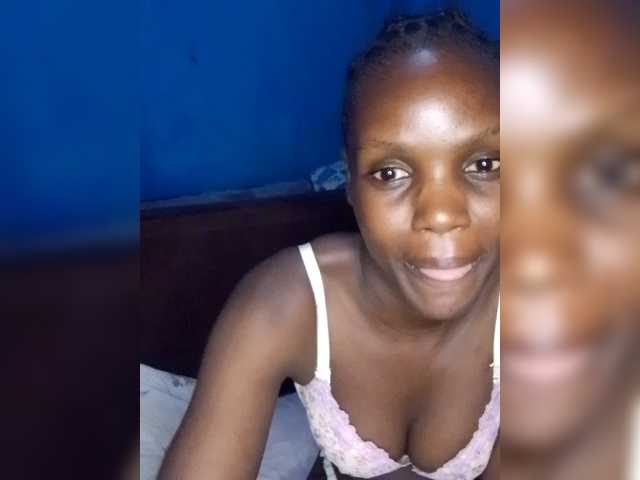 Hot-sexy-bitch webcam