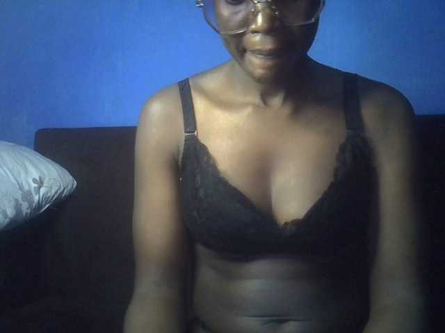 Hot-sexy-bitch's BongaCams show and profile