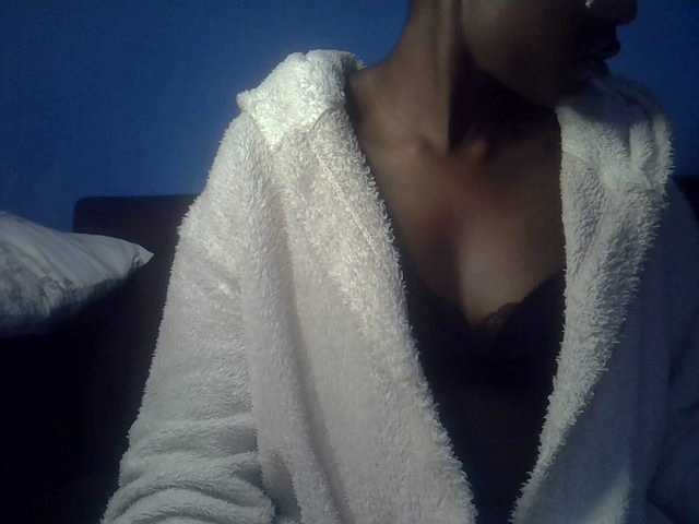 Hot-sexy-bitch's BongaCams show and profile