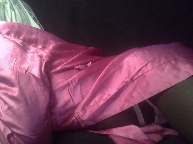 Hot-sexy-bitch's BongaCams show and profile