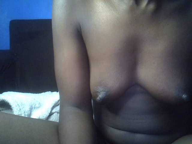 Hot-sexy-bitch's BongaCams show and profile