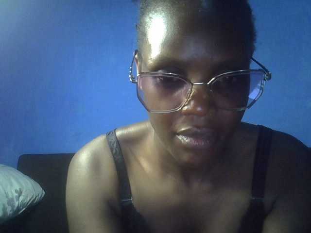 Hot-sexy-bitch's BongaCams show and profile