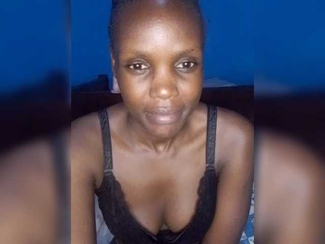 Hot-sexy-bitch's BongaCams show and profile