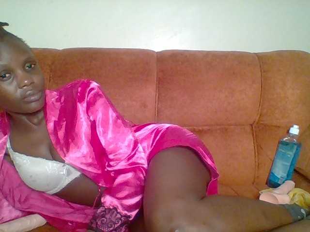 Hot-sexy-bitch webcam