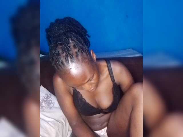 Hot-sexy-bitch's BongaCams show and profile