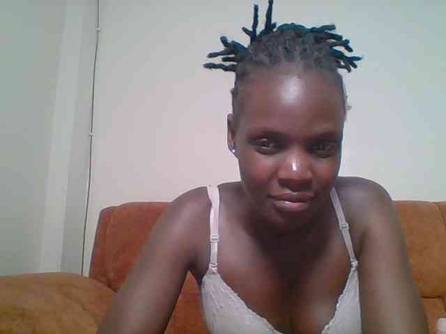 Hot-sexy-bitch webcam