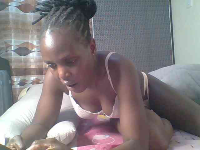 Hot-sexy-bitch webcam