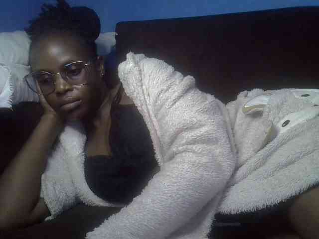 Hot-sexy-bitch webcam