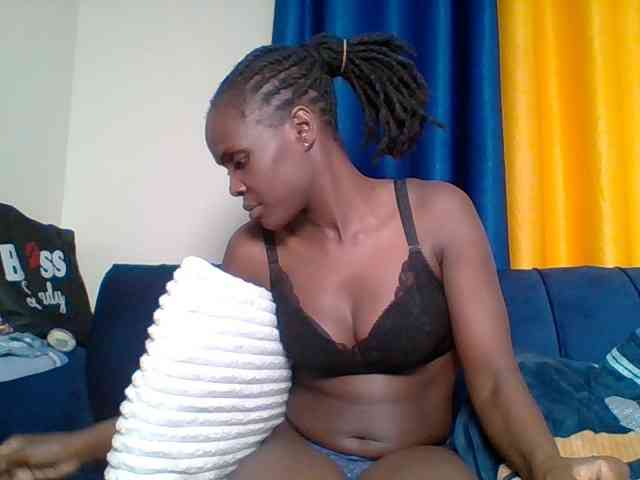 Hot-sexy-bitch webcam