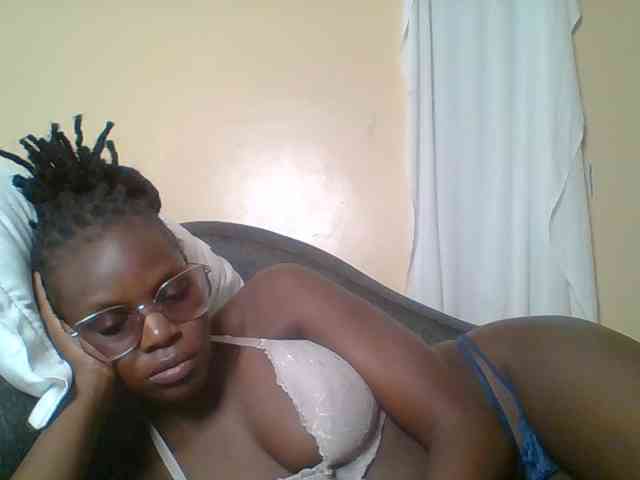 Hot-sexy-bitch webcam