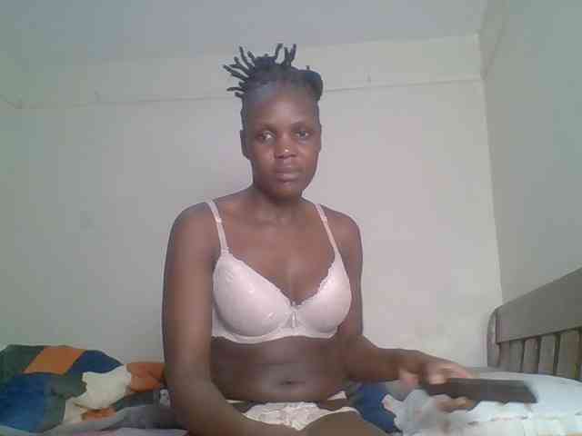 Hot-sexy-bitch webcam