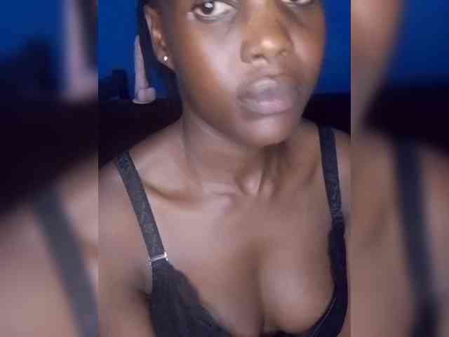 Hot-sexy-bitch webcam