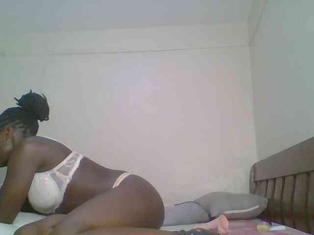 Hot-sexy-bitch webcam