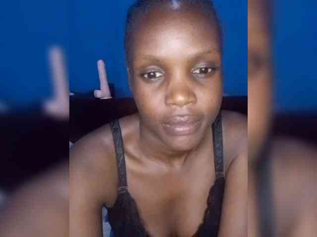 Hot-sexy-bitch webcam