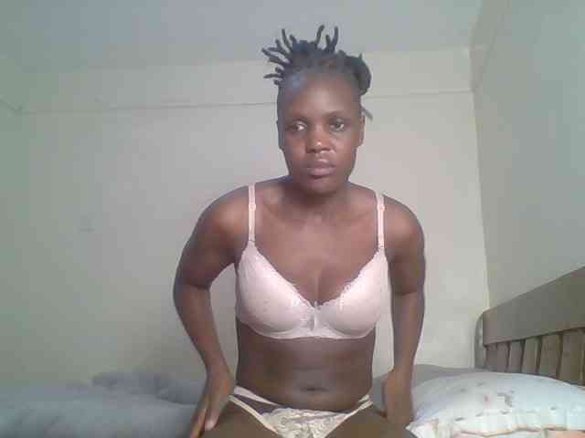 Hot-sexy-bitch webcam