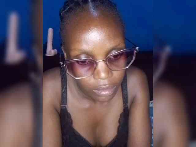 Hot-sexy-bitch webcam