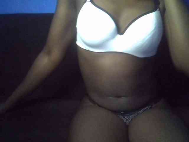 Hot-sexy-bitch webcam