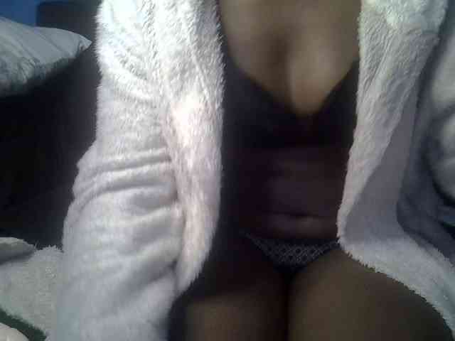 Hot-sexy-bitch webcam