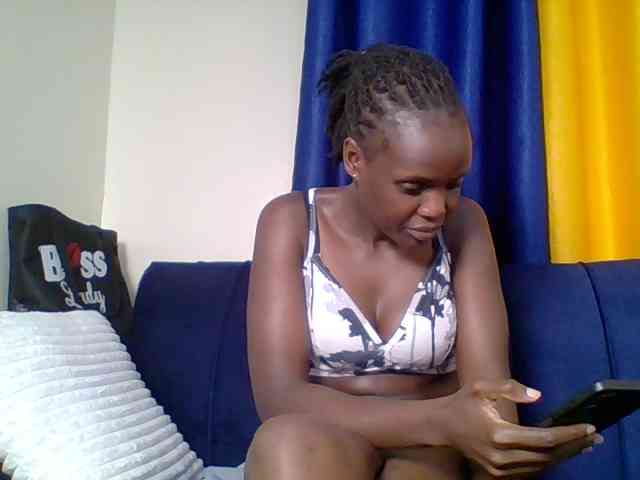 Hot-sexy-bitch webcam