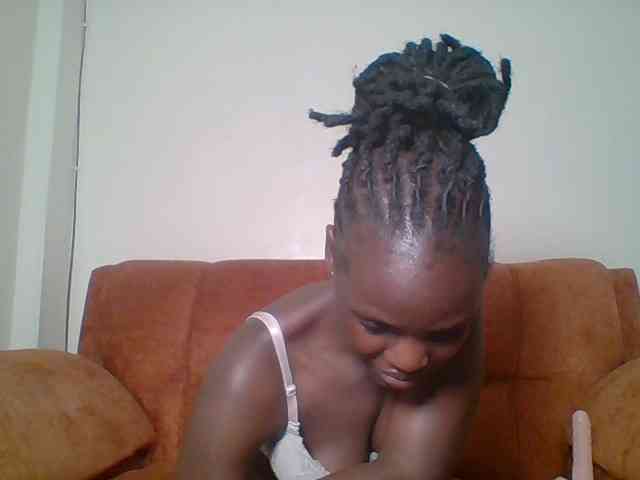 Hot-sexy-bitch webcam