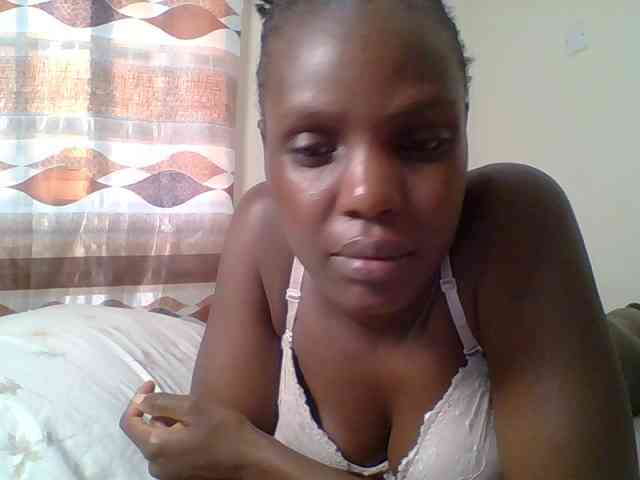 Hot-sexy-bitch webcam