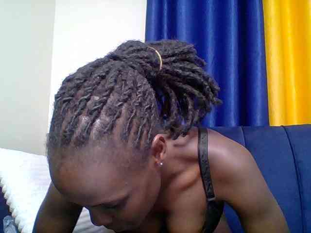 Hot-sexy-bitch webcam