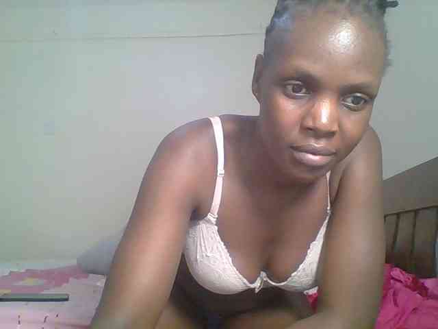 Hot-sexy-bitch webcam