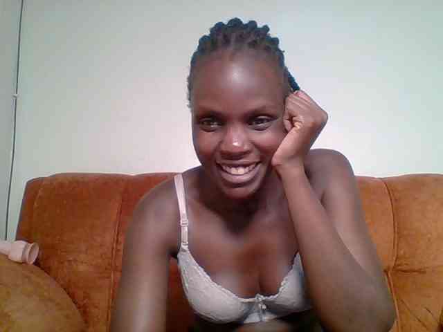 Hot-sexy-bitch webcam