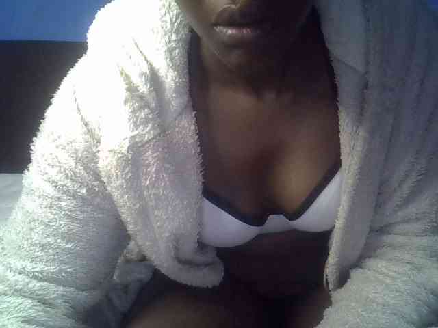 Hot-sexy-bitch webcam