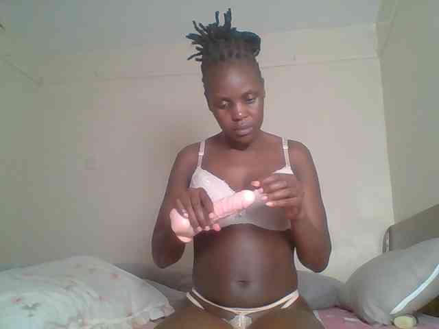 Hot-sexy-bitch webcam