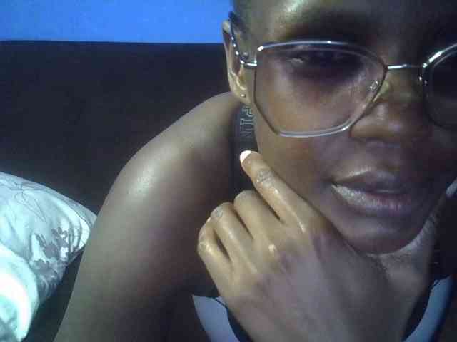 Hot-sexy-bitch webcam