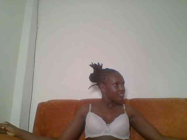 Hot-sexy-bitch webcam