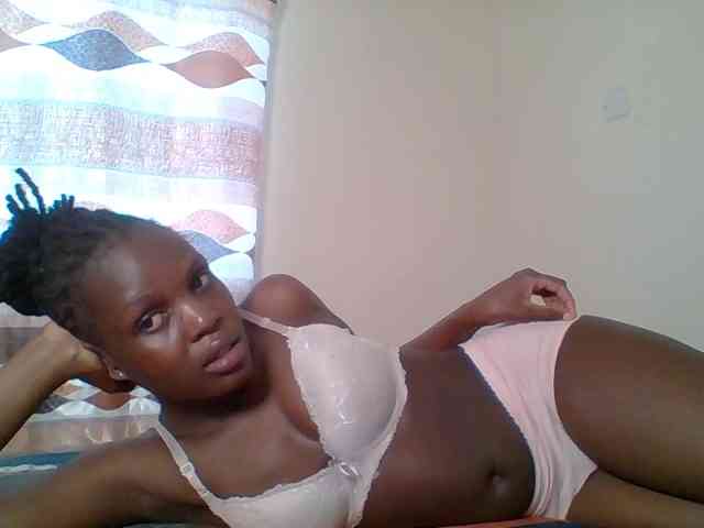 Hot-sexy-bitch webcam