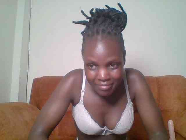 Hot-sexy-bitch webcam