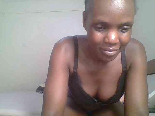 Hot-sexy-bitch webcam