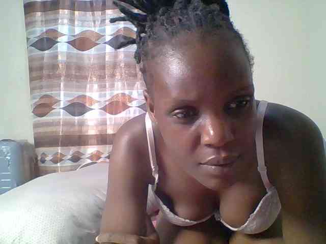 Hot-sexy-bitch webcam