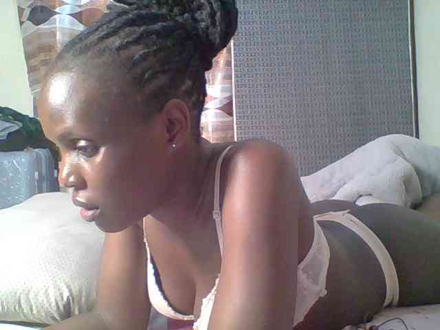 Hot-sexy-bitch webcam