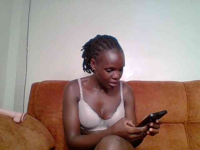 Hot-sexy-bitch webcam