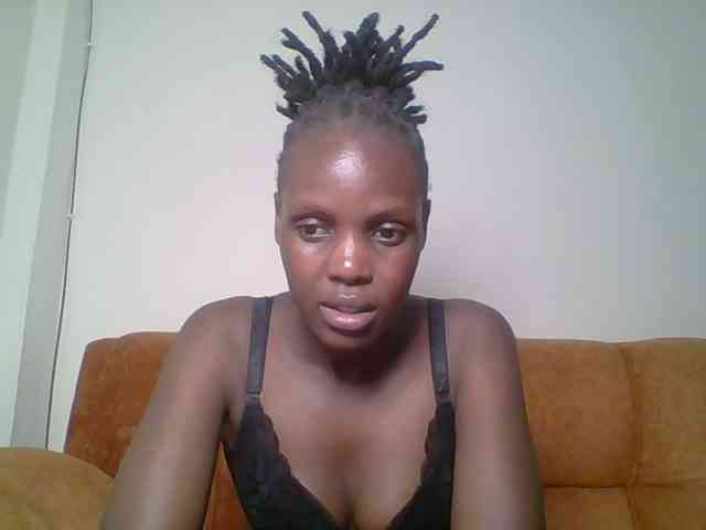 Hot-sexy-bitch webcam