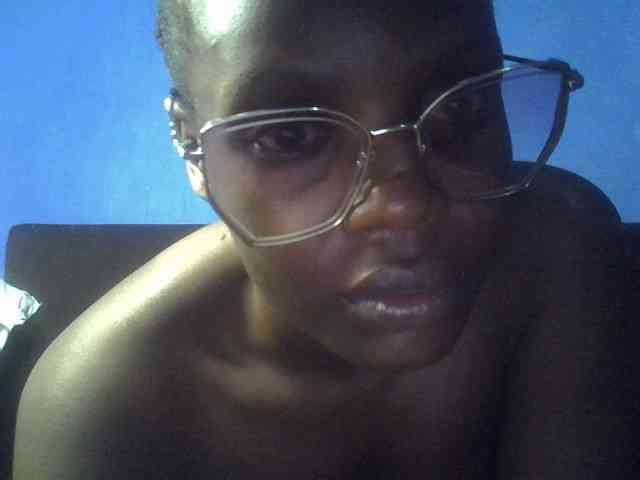 Hot-sexy-bitch webcam