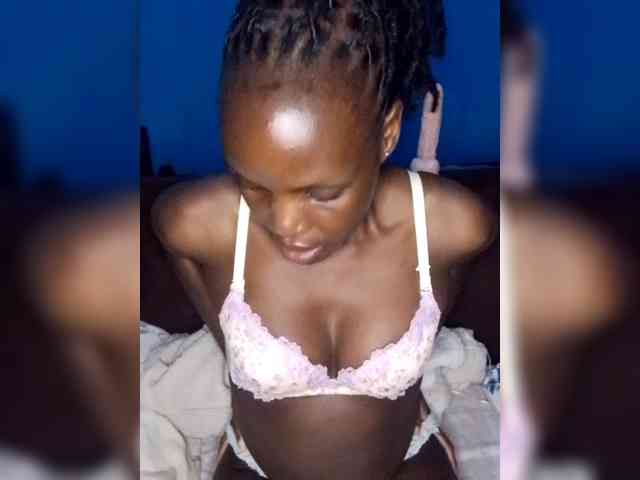 Hot-sexy-bitch webcam